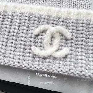 CHANEL | Accessories | Auth Bn Chanel Light Gray White Cc  display picture 3